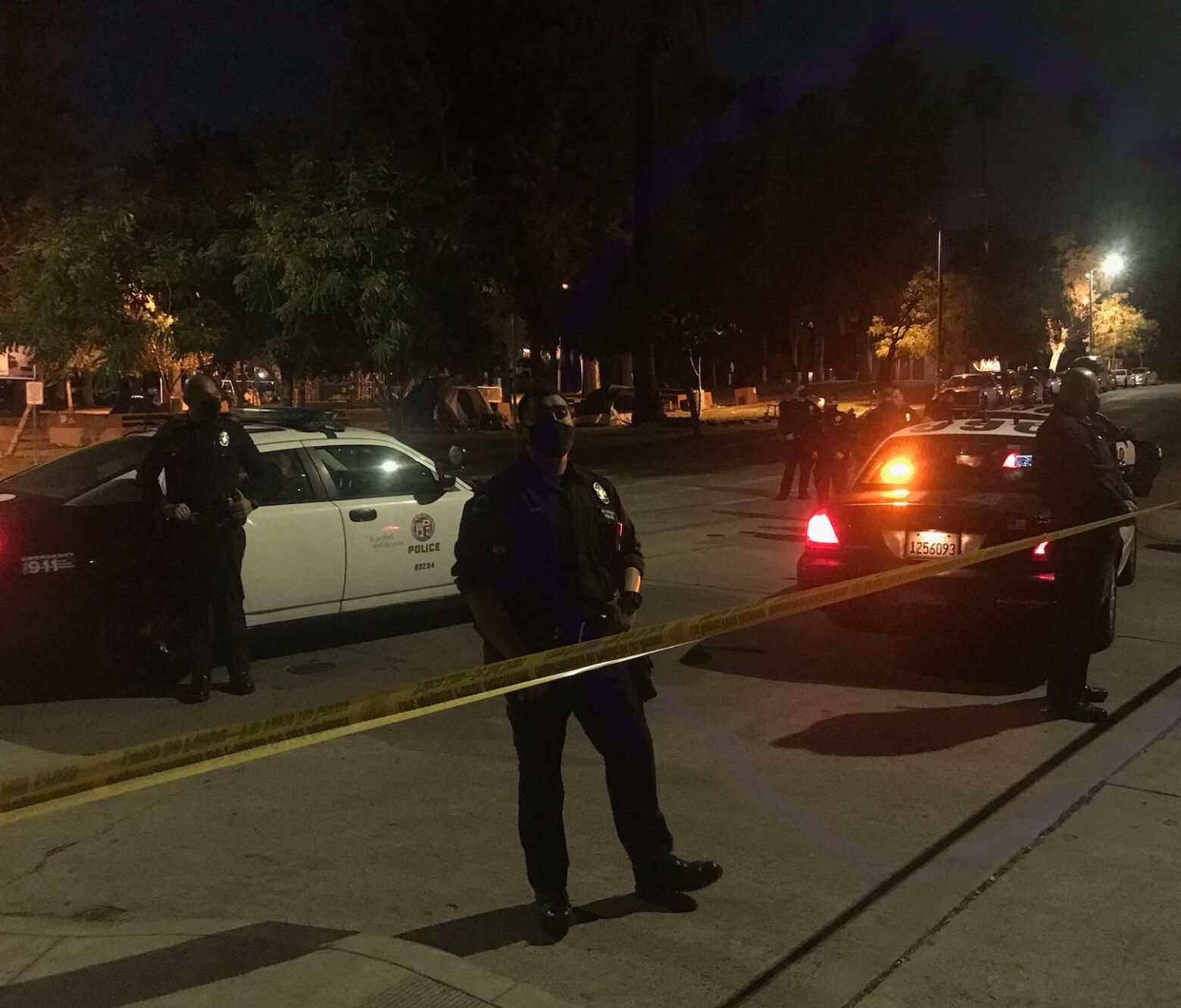 Police seal off Echo Park Lake